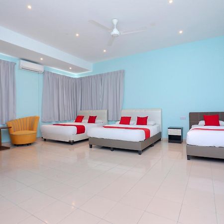 OYO 90132 Come Inn Premium Kuala Terengganu Exterior foto