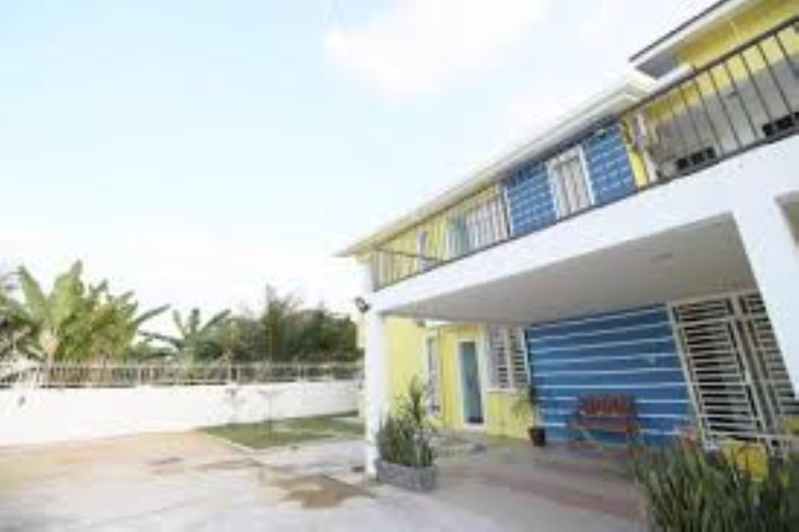 OYO 90132 Come Inn Premium Kuala Terengganu Exterior foto